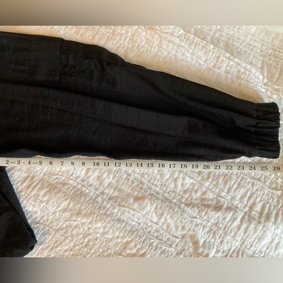 EUC Zara Elastic Waist Cargo Pants- Medium - Picture 9 of 13